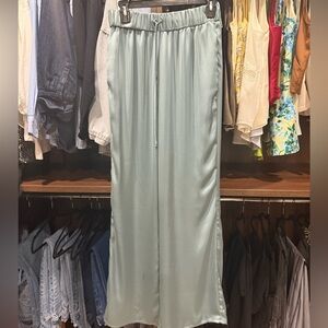 Chic Satin Wide-Leg Pants - Mint Green
